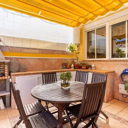 Prime Duplex El Camison بيت للعطل *